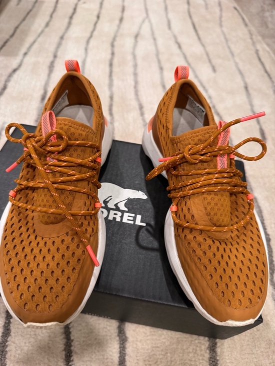 Sorel Shoes - Sorel women’s Tan Mesh Athletic Sneakers with Coral Accents